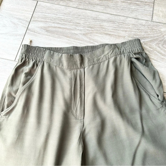 Aritzia Wilfred Military Green Viscose Jogger Pants - Picture 3 of 12